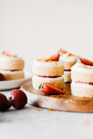 Mini Victoria Sandwhich Cakes – Salted Honey